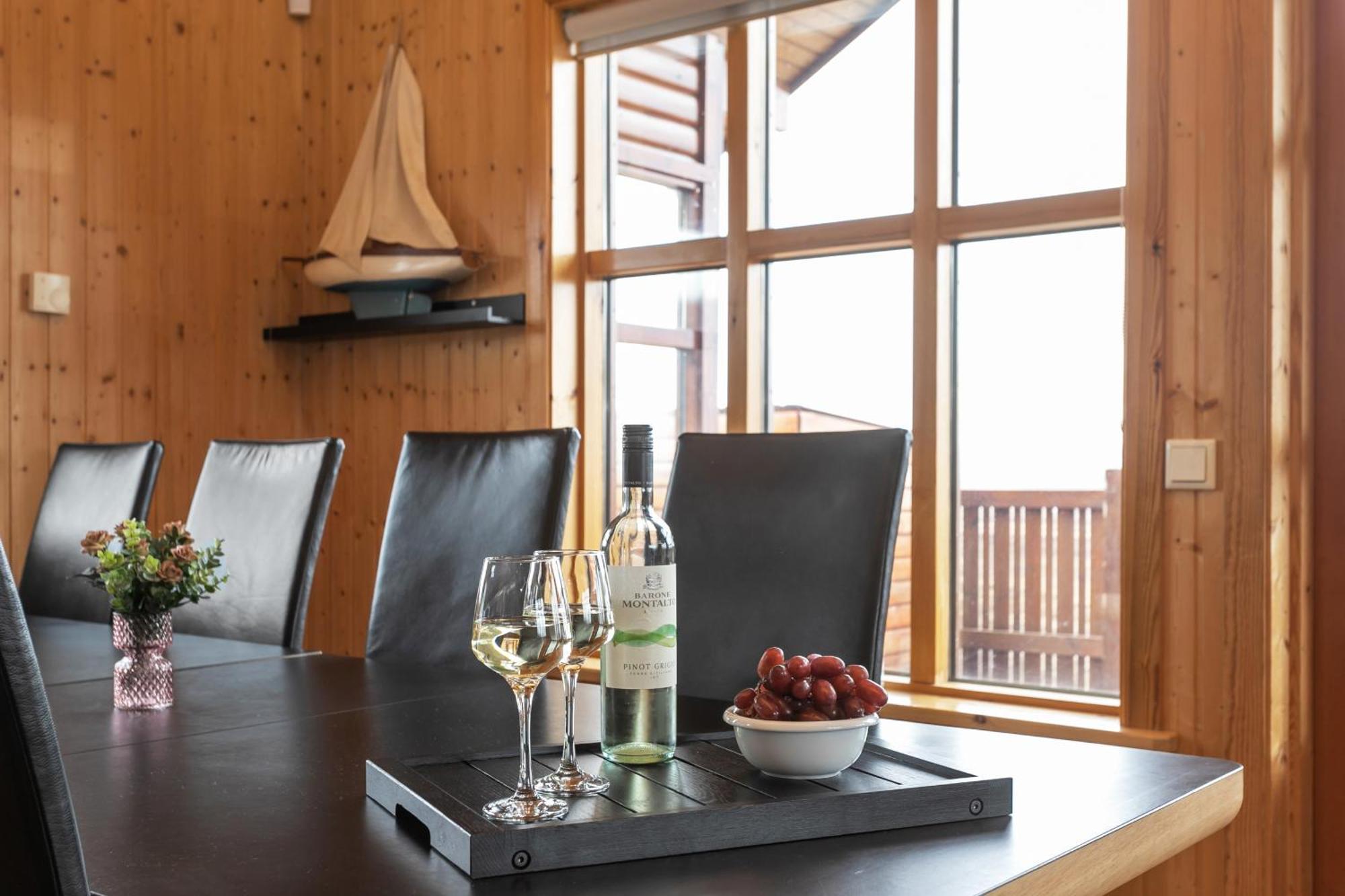 Вілла Summer House With Stunning Mountain Views Uthlid Екстер'єр фото